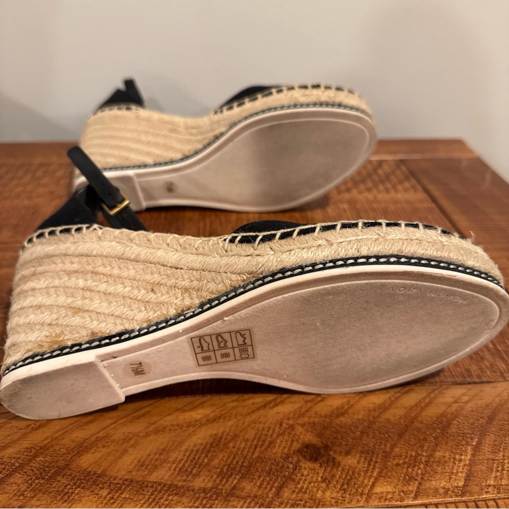 Tory Burch Black Espadrille Wedge Sandals Size 7.5 NWOB - Picture 8 of 8